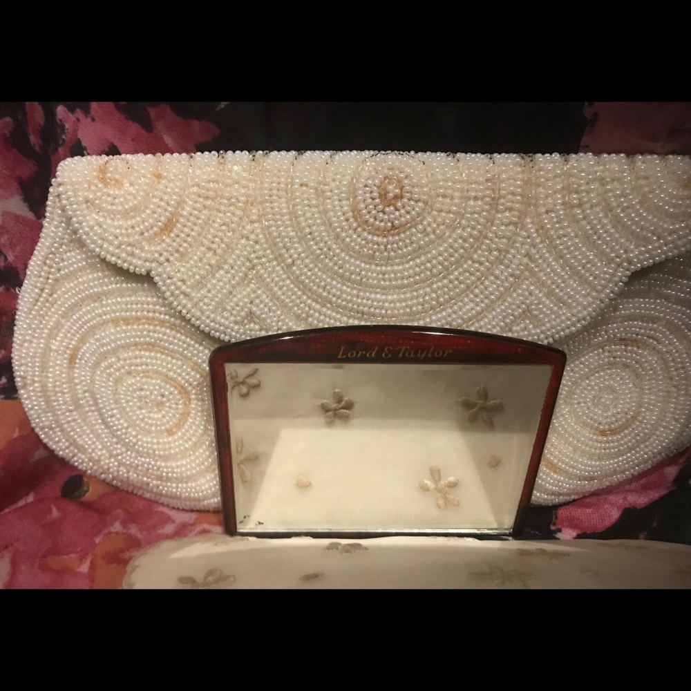 40's/50's Vintage Beaded Purse; Mirror; Makeup Bag - Picture 7 of 8